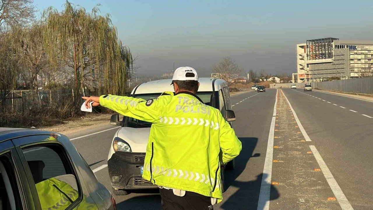 2 bin 107 araç sürücüsüne cezai işlem uygulandı
