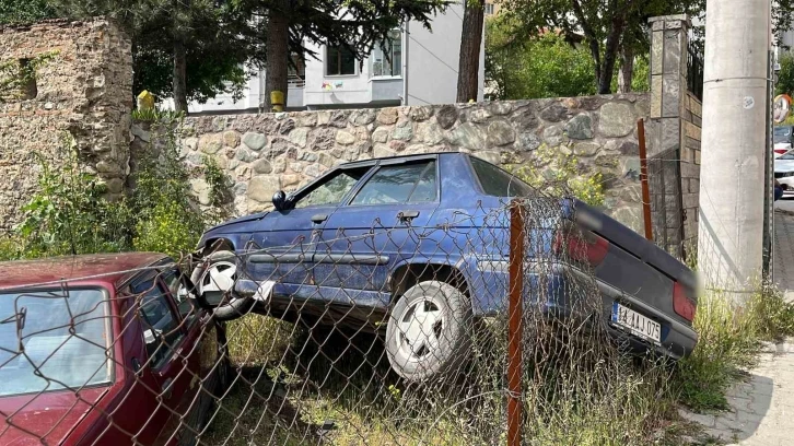 22 yaşındaki alkollü sürücü ortalığı birbirine kattı
