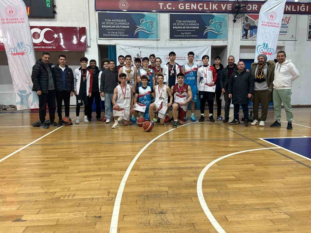 3x3 gençler basketbol müsabakaları sona erdi
