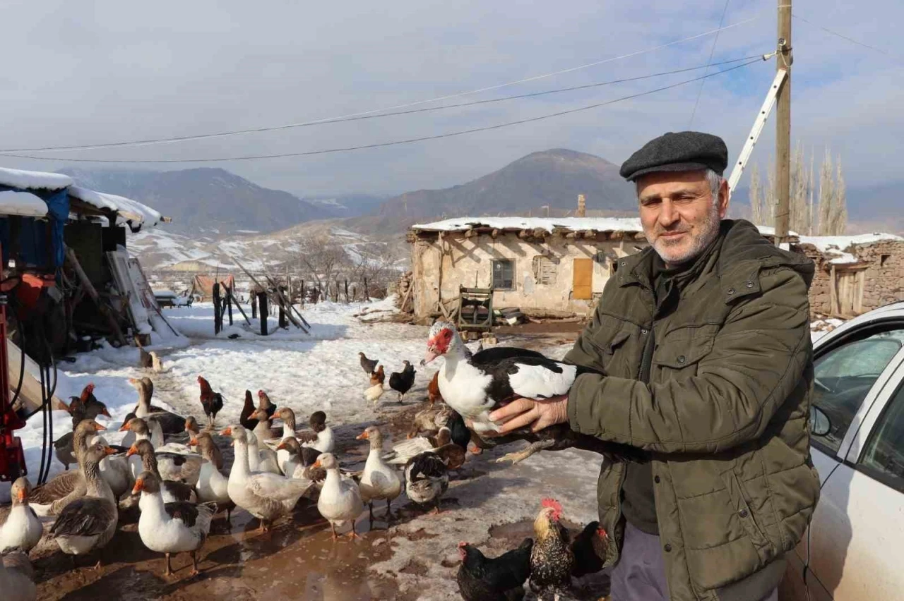 4 bin 500 kilometre uzaktan Erzurum’a gelen misafir
