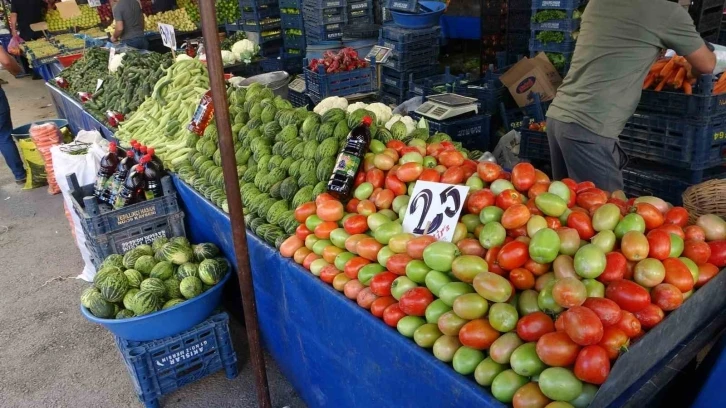 4 kişilik ailenin turşu masrafı 500 TL
