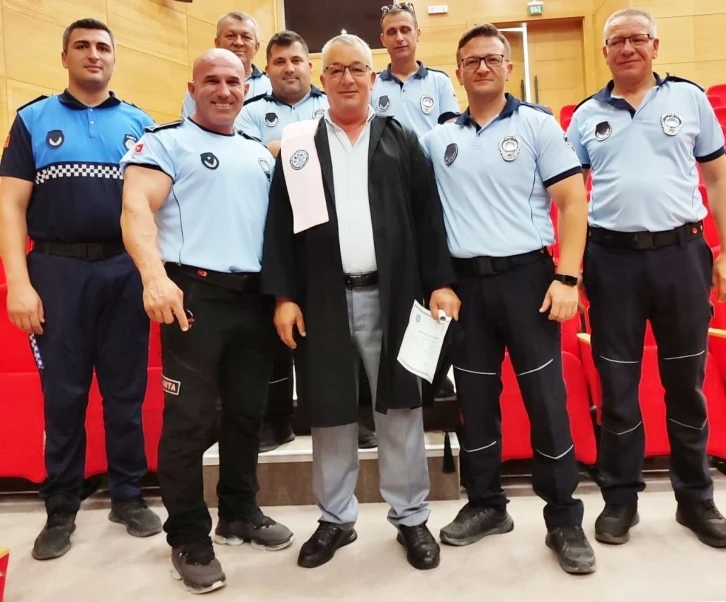 60 yaşındaki zabıta üniversitede birinci oldu
