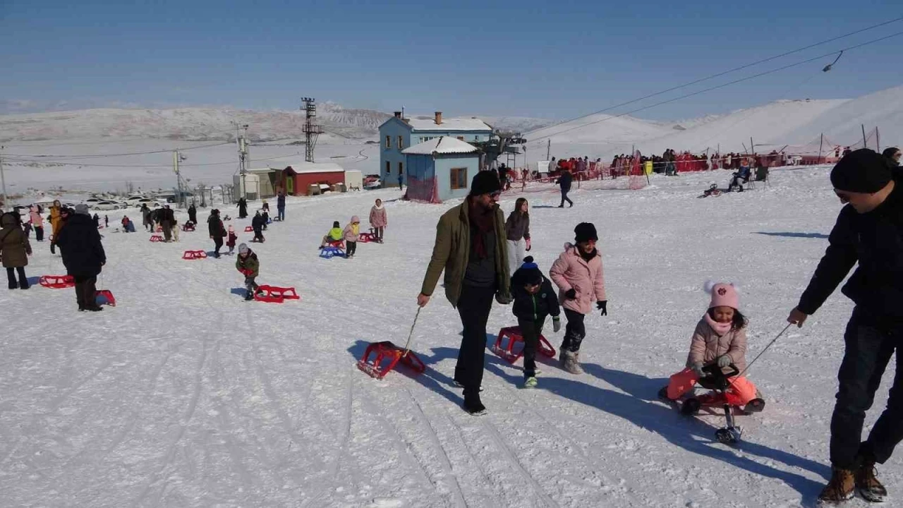 Abalı Kayak Merkezi’ne yoğun ilgi
