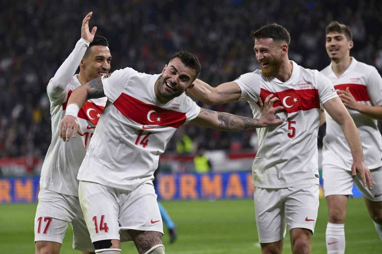 Abdülkerim Bardakcı 2. gol sevincini yaşadı
