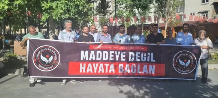 Adıyaman’da ‘Maddeye değil hayata bağlan’ açıklaması
