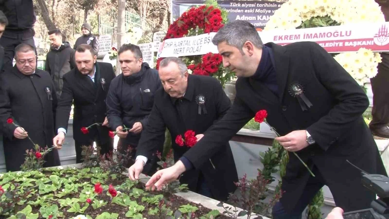 Adnan Kahveci, ölümünün 32. yıl dönümünde Kartal’da anıldı
