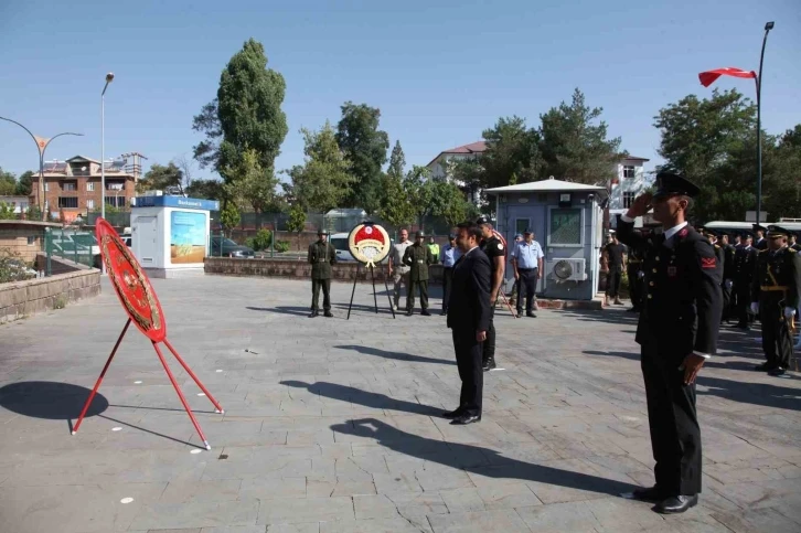 Ahlat’ta 30 Ağustos Zafer Bayramı törenle kutlandı
