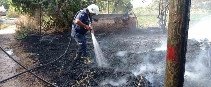 Altınözü’nde bahçe yangını
