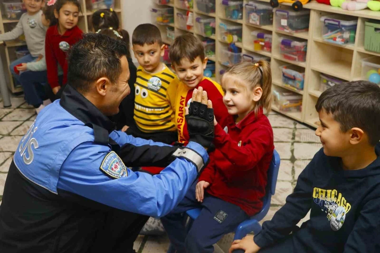 Anaokulu öğrencilerine bilgi verildi
