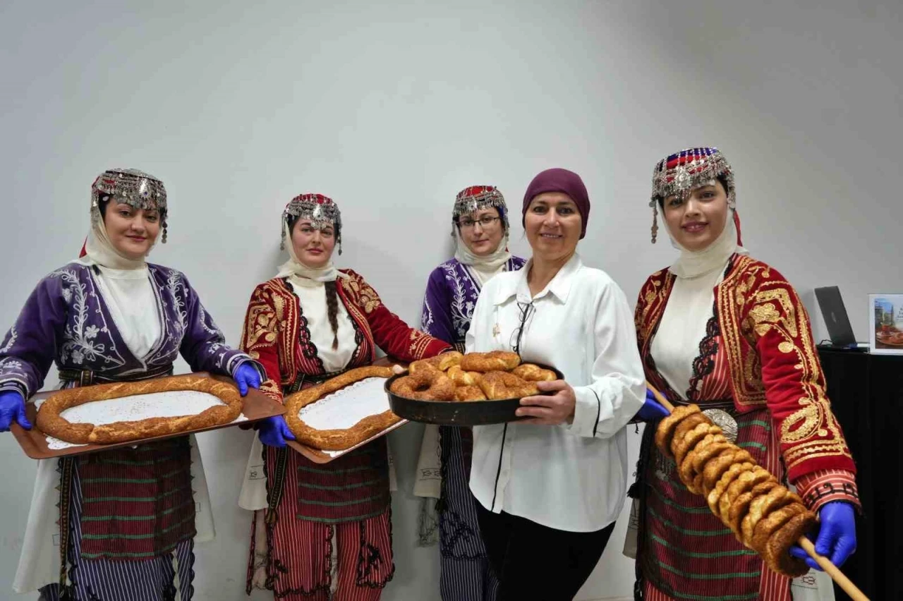 Antalya’da Ramazan öncesi simit kültürüne yolculuk yapıldı
