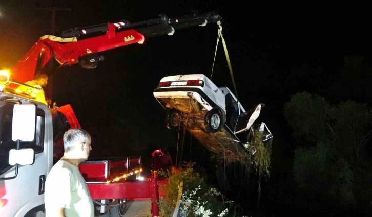 Antalya’da sulama kanalına uçan araçtaki kayıp çocuğun cansız bedenine ulaşıldı
