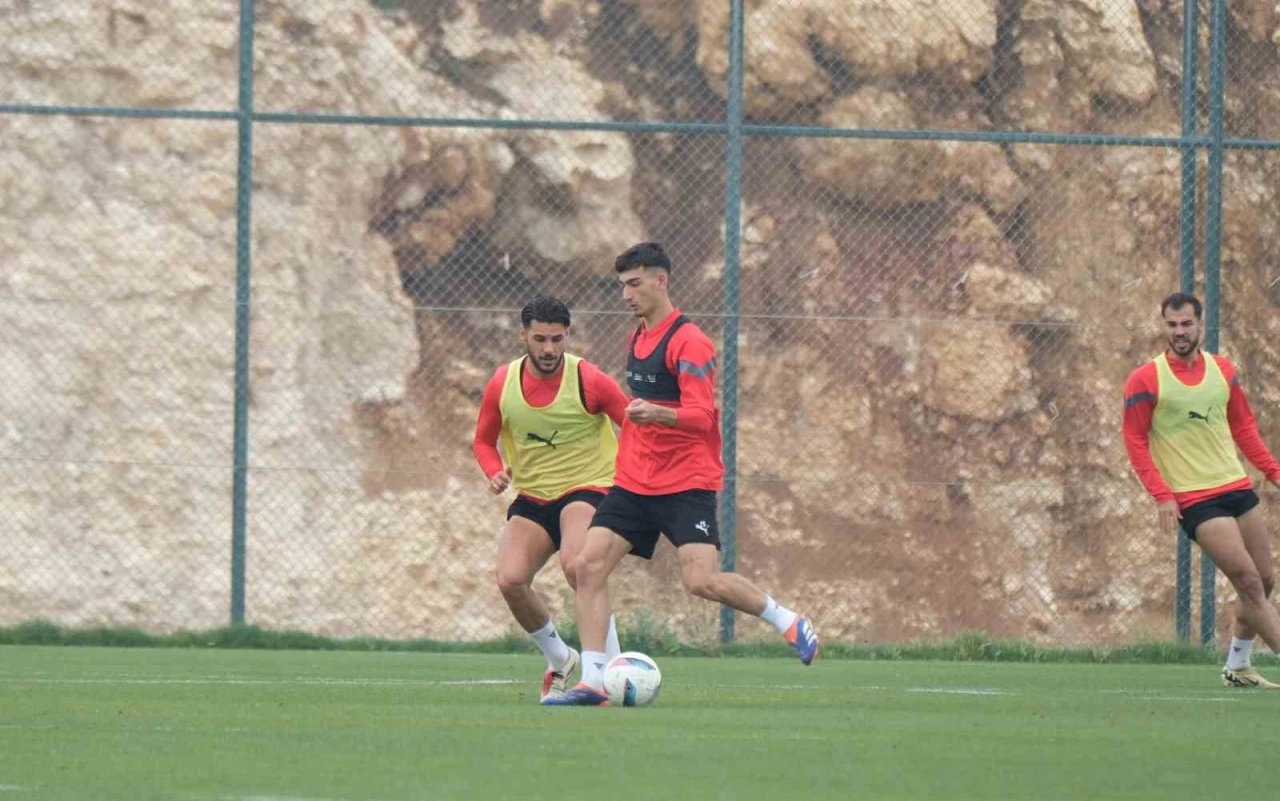 Atakaş Hatayspor, Başakşehir maçı hazırlıklarını sürdürdü
