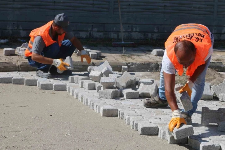 Atakum’da yol çalışmaları devam ediyor
