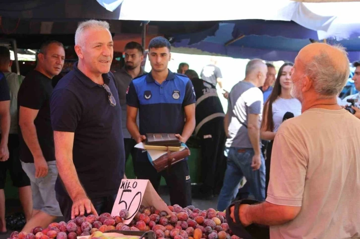 Atakum’da zabıtadan pazar denetimi
