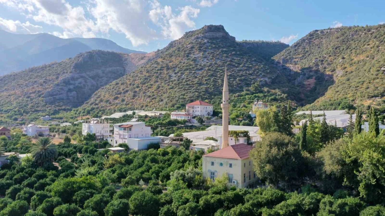 Atay Uslu: "Finike Çavdır Büyük Camii restore ediliyor"
