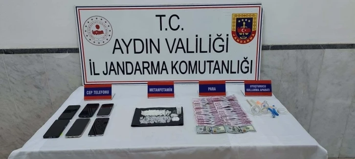 Aydın’a uyuşturucu sokmak isteyen şüpheliler jandarmaya takıldı
