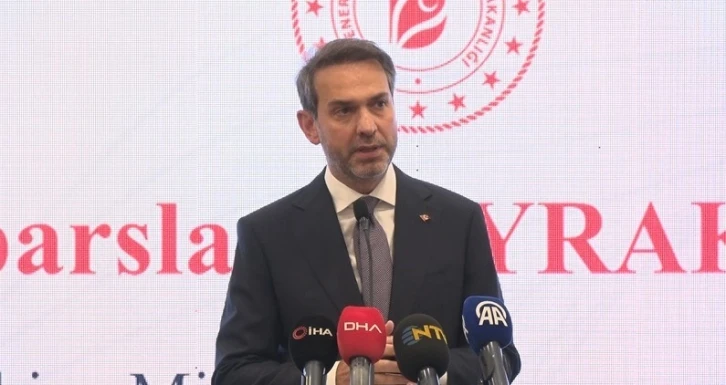 Bakan Bayraktar: “Yenilenebilir enerjide yaklaşık 10 milyar dolarlık yatırım hedefimiz var”
