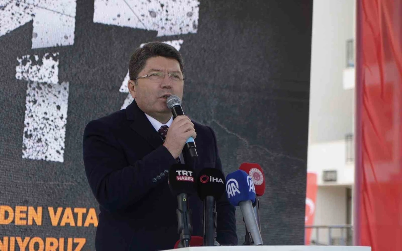 Bakan Tunç: &quot;Cumhurbaşkanımız her kabine toplantısında bize deprem bölgesini sordu&quot;
