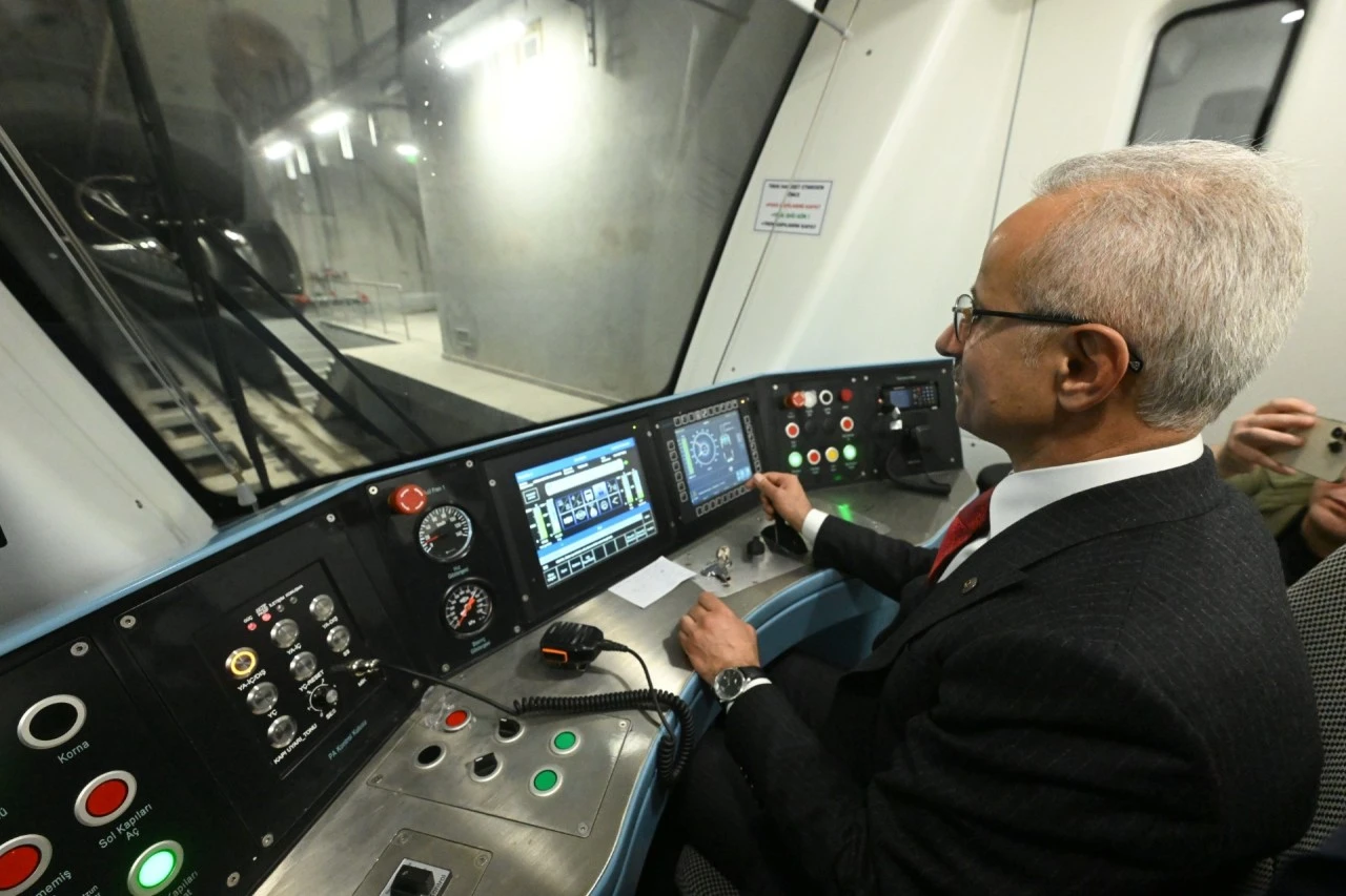 Bakan Uraloğlu'ndan İstanbul Havalimanı Metrosu Müjdesi