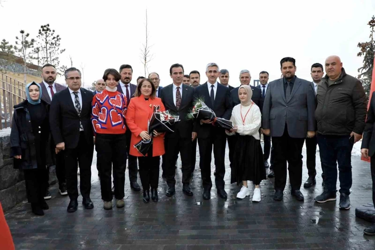 Bakan yardımcıları şehit ve gazi çocuklarıyla bir araya geldi
