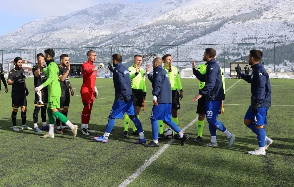 BAL’da zirvenin yolu Kayseri’den geçiyor
