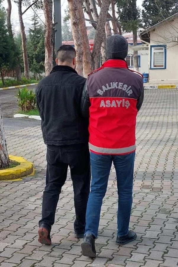 Balıkesir’de 41 yıl hapis cezalı firari yakalandı
