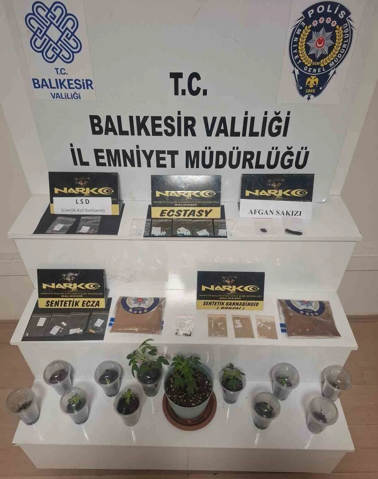 Balıkesir’de bir kilo uyuşturucusu yakalandı
