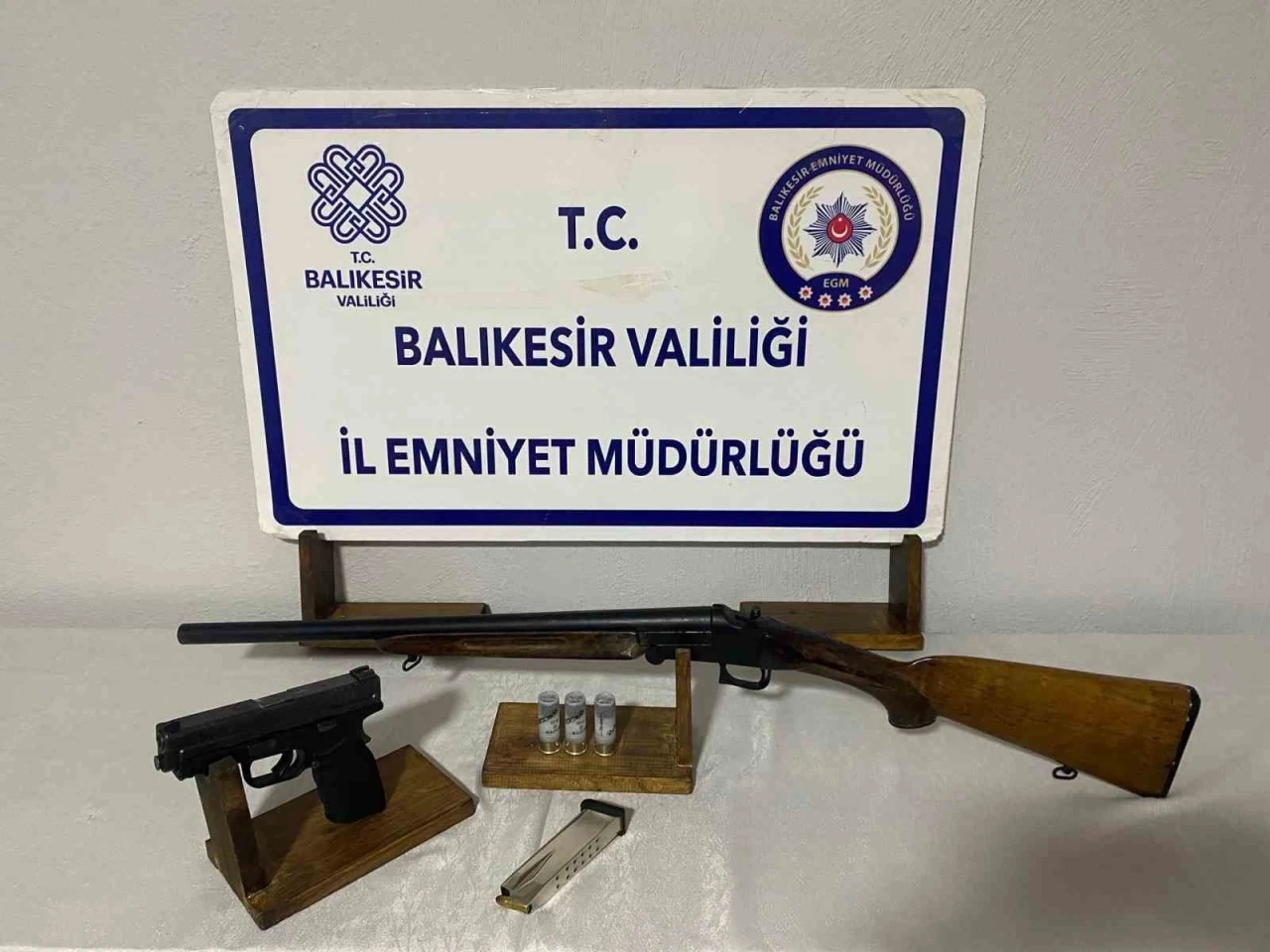 Balıkesir’de silahlı saldırıya ilişkin 3 şüpheli gözaltına alındı
