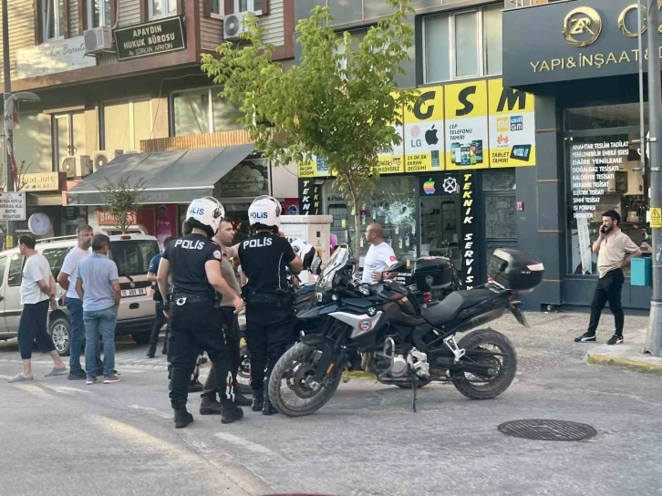 Bandırma’da husumetlisinin dükkanını taşlayan şahıs tutuklandı
