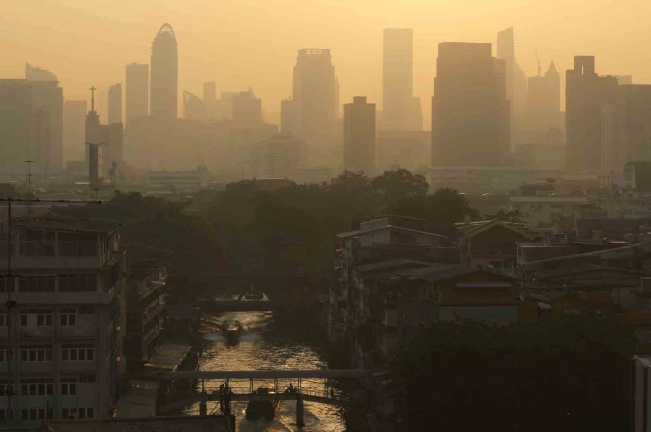 Bangkok’ta hava kirliliğini azaltmak için ulaşım ücretsiz olacak
