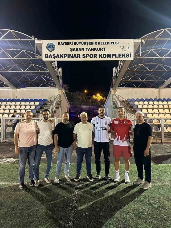 Başakpınarspor 3 isim ile yeniden anlaştı
