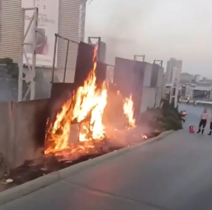 Başakşehir’de Mall of İstanbul AVM’nin otoparkından korkutan yangın
