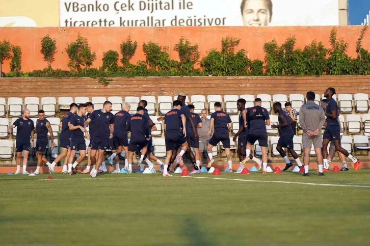 Başakşehir, St. Patrick’s Athletic maçı hazırlıklarını tamamladı
