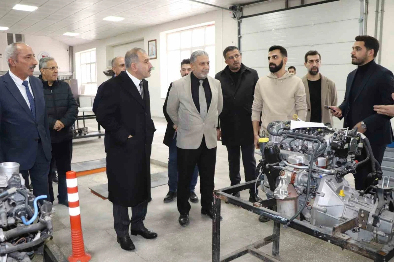 Başkan Alan: "Meslek liselerini cazip hale getirmeliyiz"
