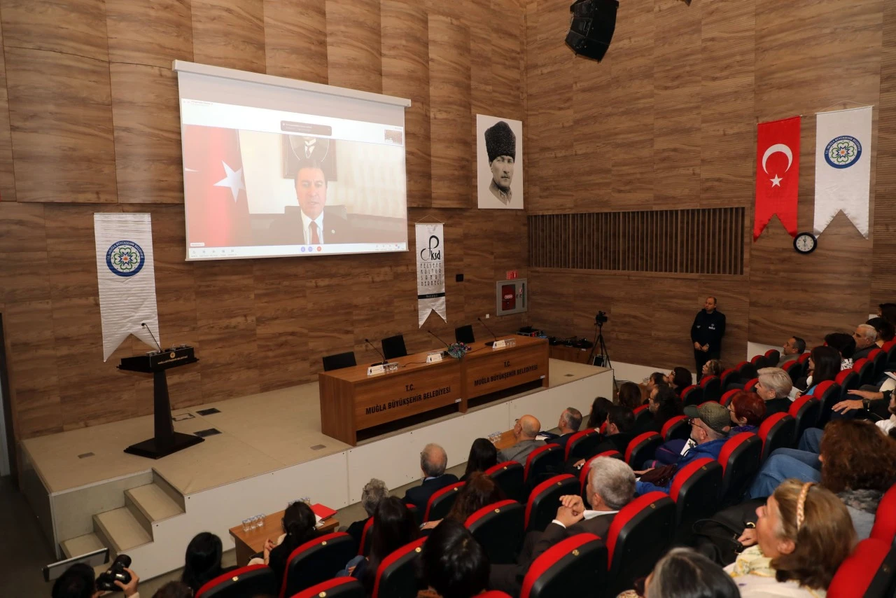 BAŞKAN ARAS: “DEMOKRASİNİN KALBİ ÖZGÜRLÜKLE ATAR”