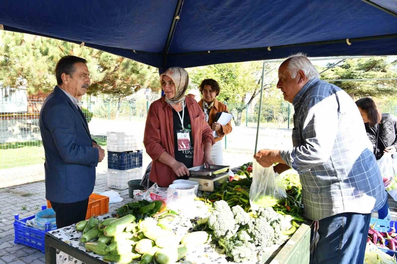 Başkan Ataç kadın üreticilerin gününü kutladı
