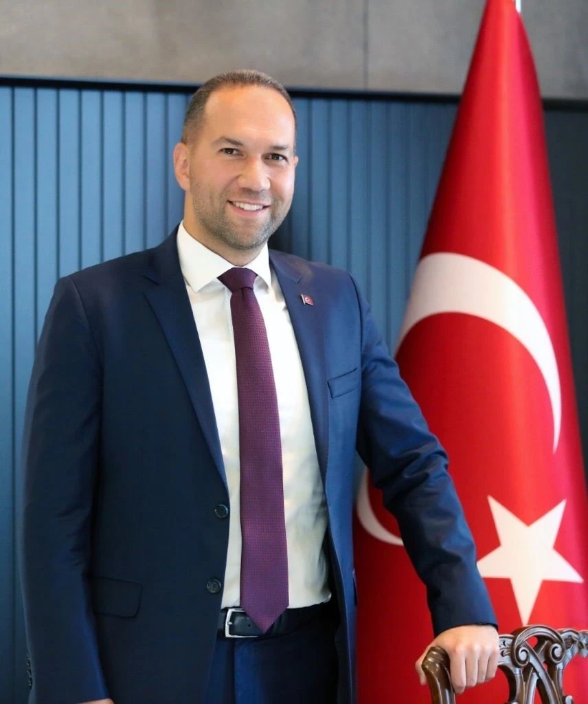 Başkan Özdemir’in 24 Kasım Öğretmenler Günü Mesajı
