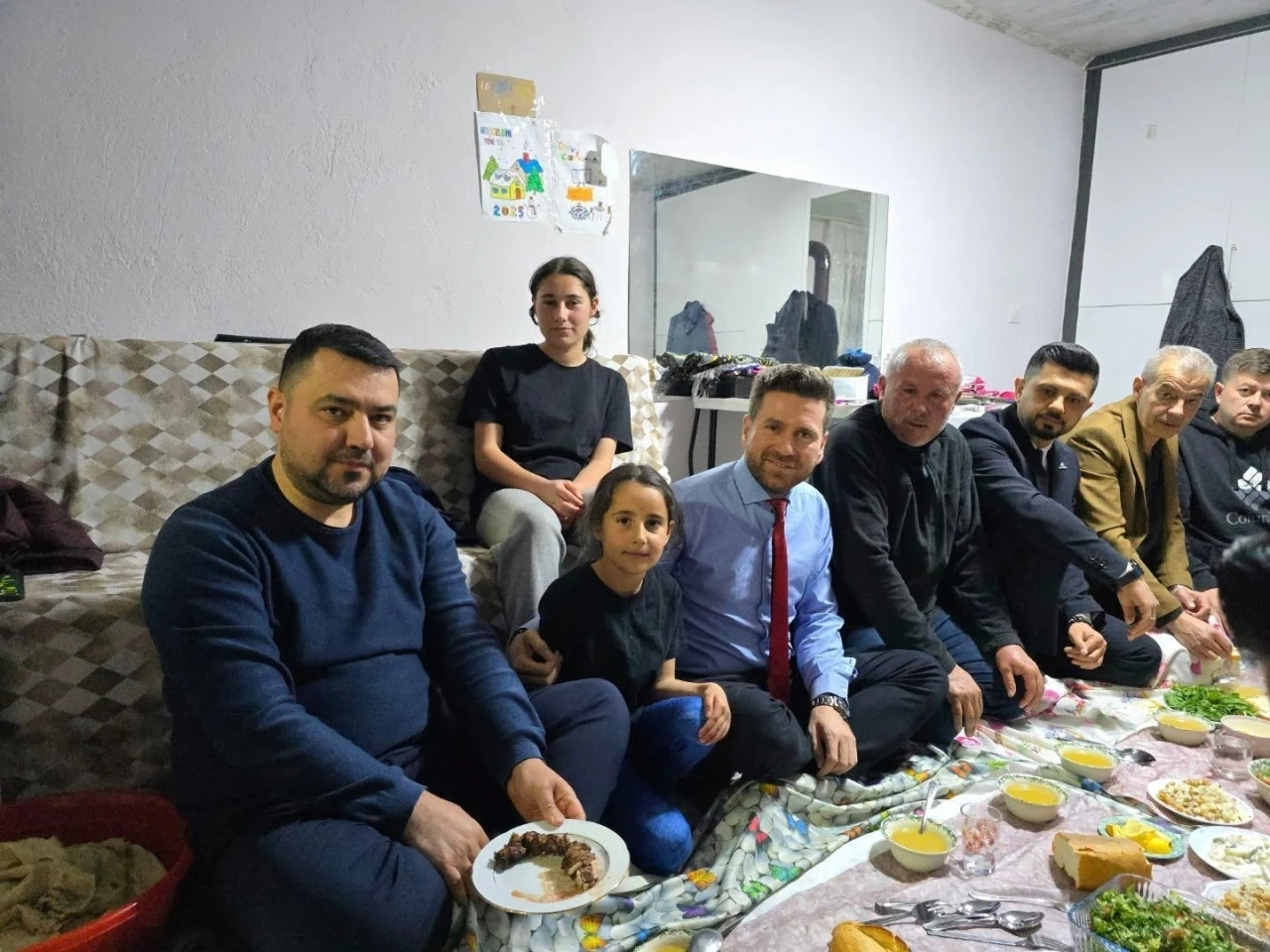 Başkan Tatık iftarda Canatan ailesine konuk oldu
