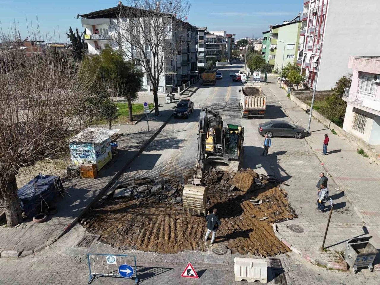 Başkan Tetik, yol çalışmalarını yerinde inceledi
