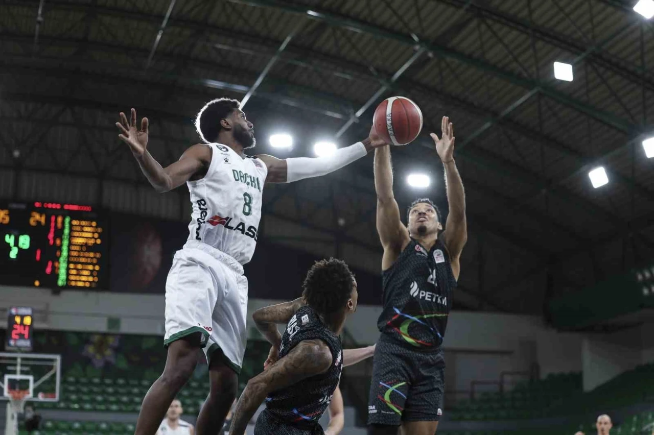 Basketbol Süper Ligi: Darüşşafaka: 83 - Aliağa Petkimspor: 64
