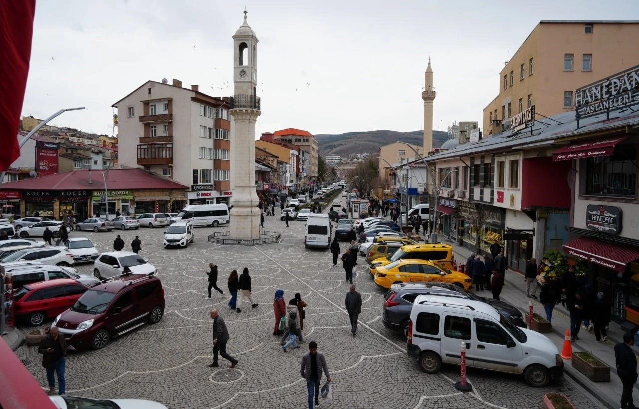 Bayburt nüfusu 83 bin 676 kişi oldu
