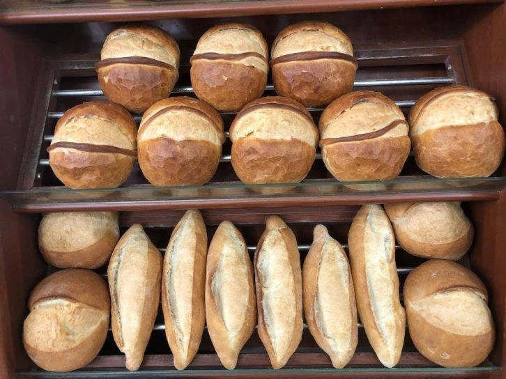 Bayburt’ta ekmeğe zam yapıldı ekmek fiyatı 10 lira oldu

