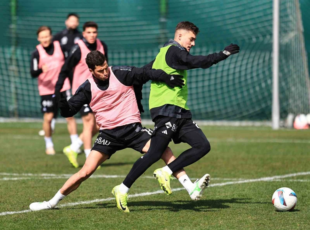 Beşiktaş, Gaziantep FK maçı hazırlıklarına başladı
