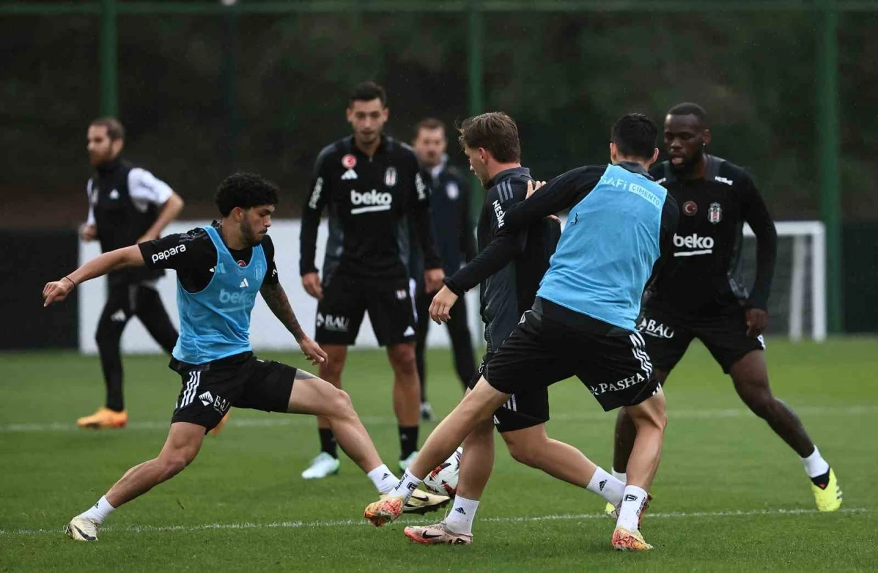 Beşiktaş’ta Eintracht Frankfurt maçı hazırlıkları başladı
