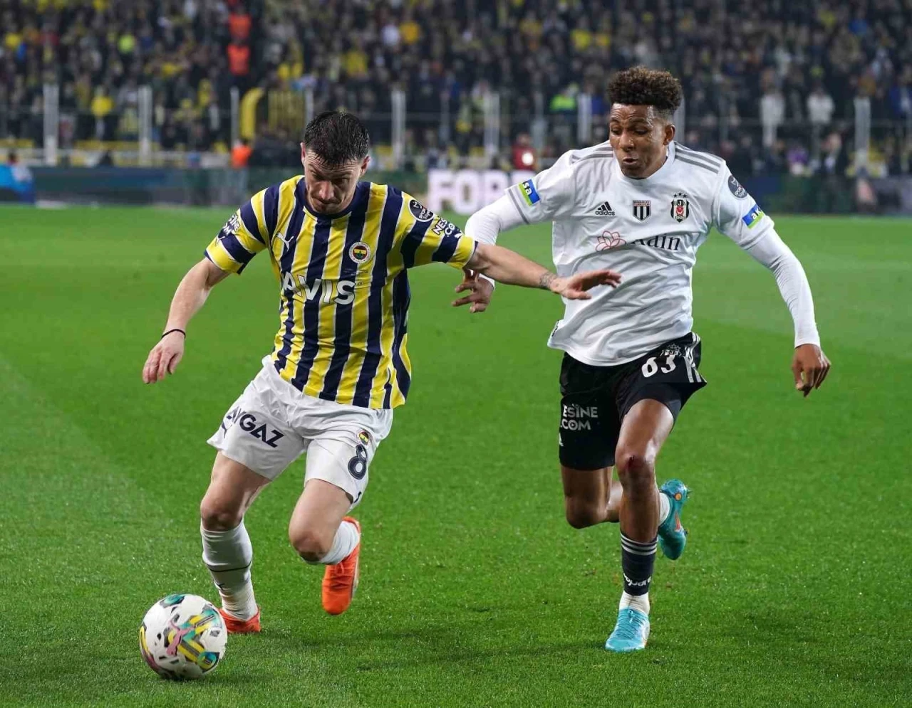 Beşiktaş ve Fenerbahçe eşitliği bozmak için sahaya çıkacak
