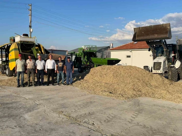 Beylikova’da silaj paketleme sezonu başladı
