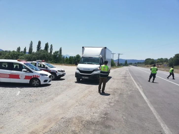 Beyşehir-Antalya kara yolunda trafik denetimleri
