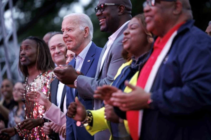 Biden, Beyaz Saray’daki etkinlikte dondu kaldı
