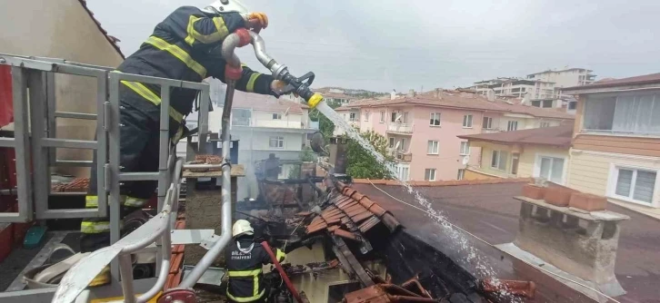 Bilecik’te teras katındaki dairede çıkan yangın korkuttu
