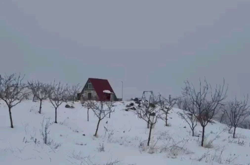 Bin 600 rakımdaki bu evi gören bir daha bakıyor